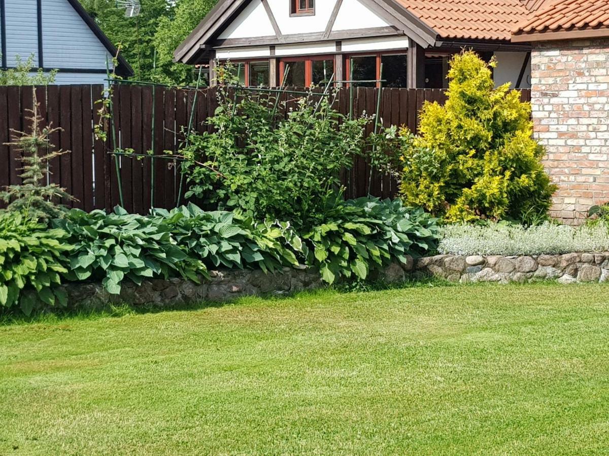 Zvaigznu Maja Hotell Pāvilosta Exteriör bild